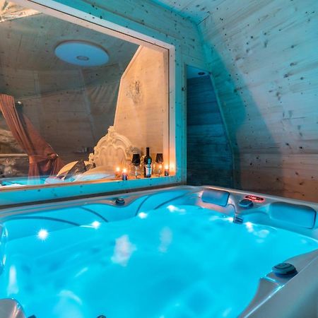 Glamp Royal Hotel Biały Dunajec Buitenkant foto
