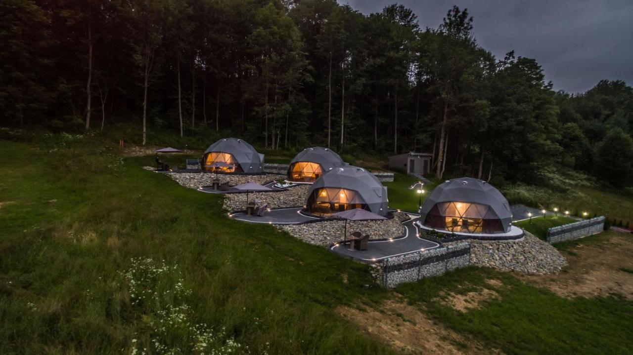 Glamp Royal Hotel Biały Dunajec Buitenkant foto