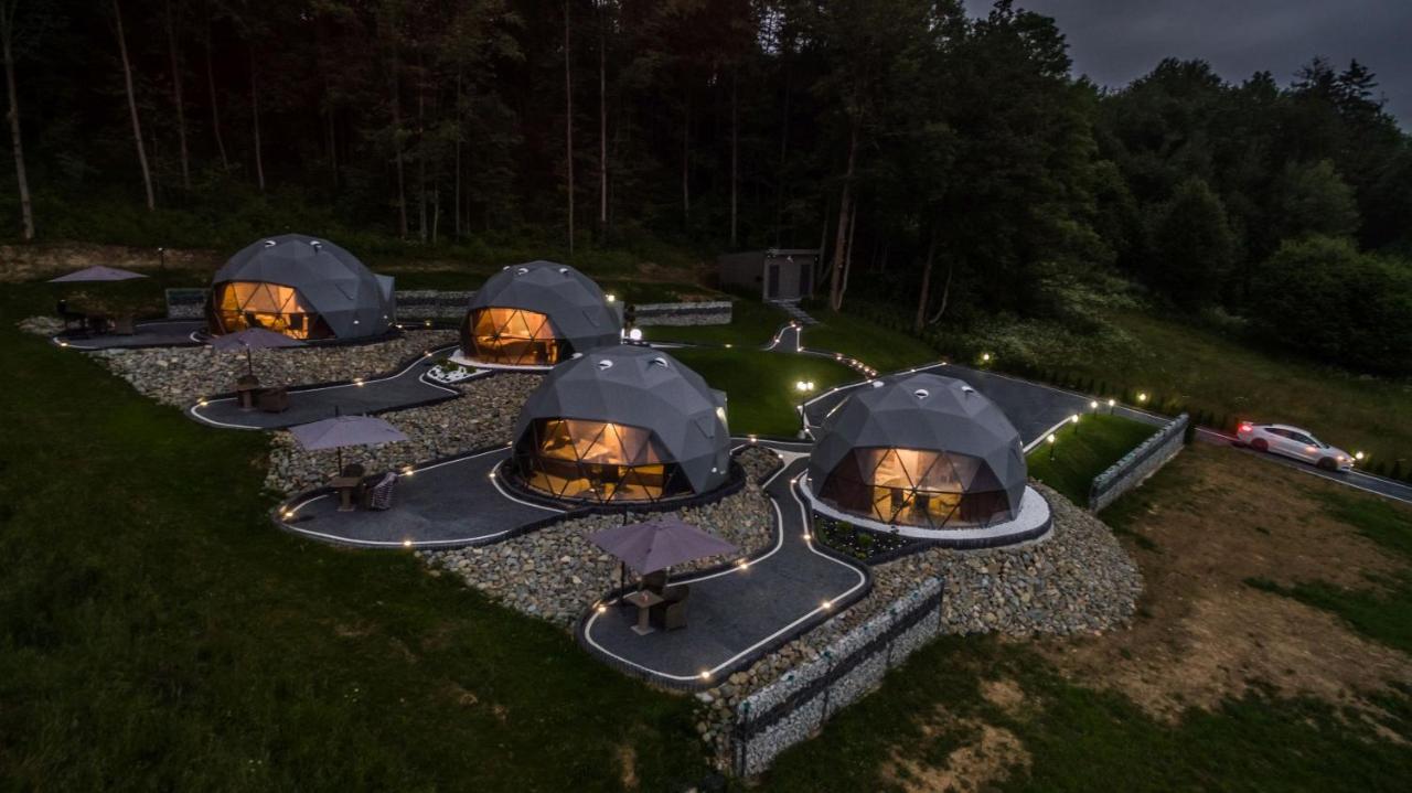 Glamp Royal Hotel Biały Dunajec Buitenkant foto