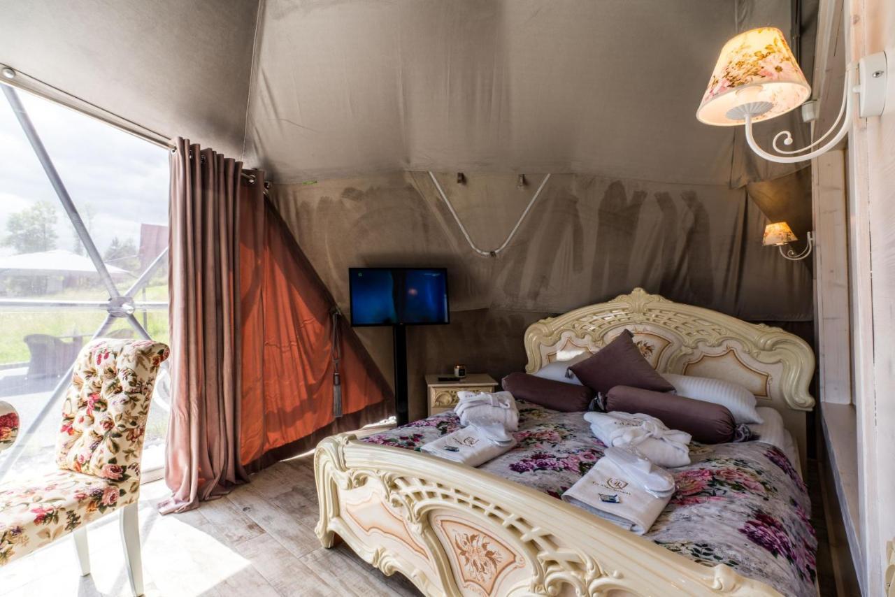 Glamp Royal Hotel Biały Dunajec Buitenkant foto