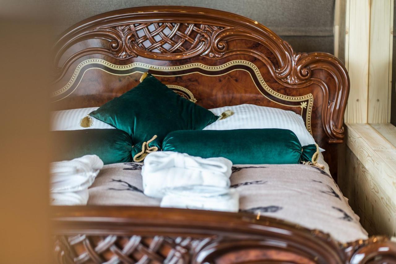 Glamp Royal Hotel Biały Dunajec Buitenkant foto
